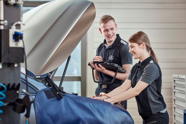 Συντήρηση Mercedes-Benz σε εξουσιοδοτημένο συνεργείο Λάμδα Star με πιστοποιημένους τεχνικούς και εργοστασιακή διάγνωση κινητήρα