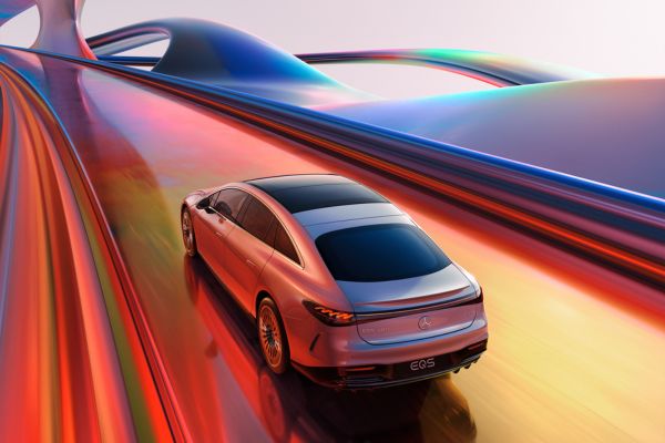 Plug-in hybrid Mercedes-Benz με αεροδυναμικό σχεδιασμό και τεχνολογία ηλεκτροκίνησης για υψηλή απόδοση και αυτονομία